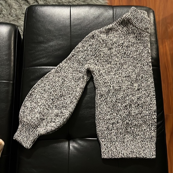 Women’s salt and pepper sweater H&M - Picture 2 of 3